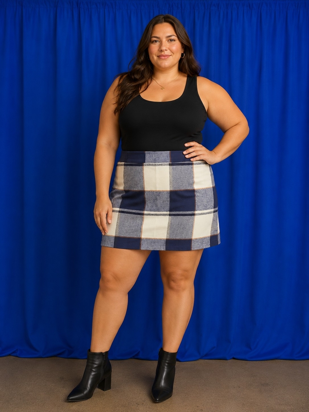 Marley Lilly Plaid Mini Skirt in Navy and Cream Size XXL